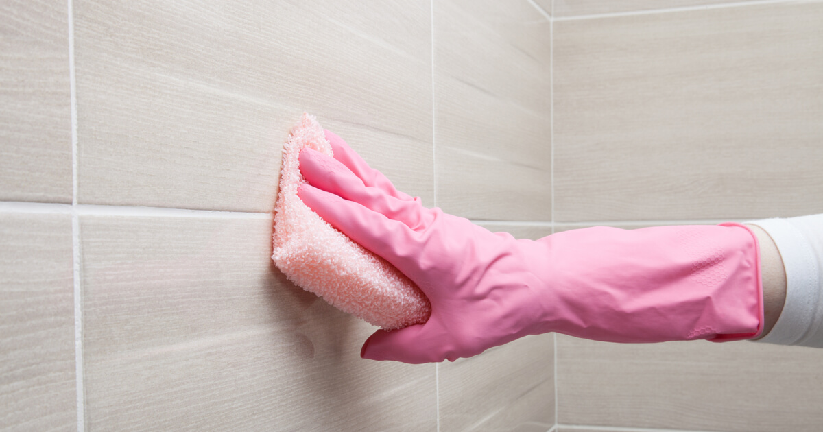 超簡単 お風呂場の壁に付く頑固汚れの掃除方法 困ったときの相談先も ココナラミーツマガジン