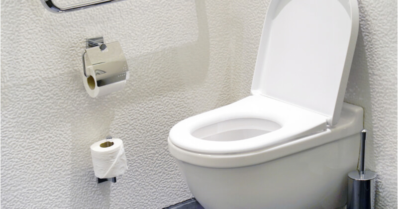 トイレの壁の黒ずみや黄ばみを落とす掃除の仕方 簡単で効果アリな方法はこれ ココナラミーツマガジン