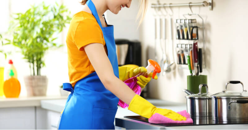キッチンの大掃除マニュアル シンクや換気扇 コンロまで掃除の手順を解説 ココナラミーツマガジン